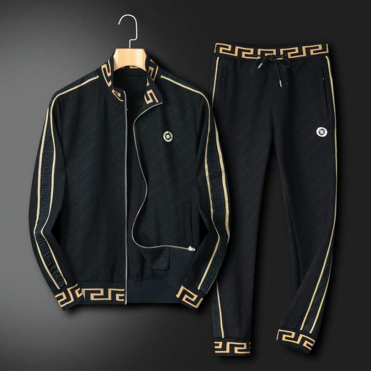 Picture of Versace Sweater Suits _SKUVersaceM-4XL12yr34242872